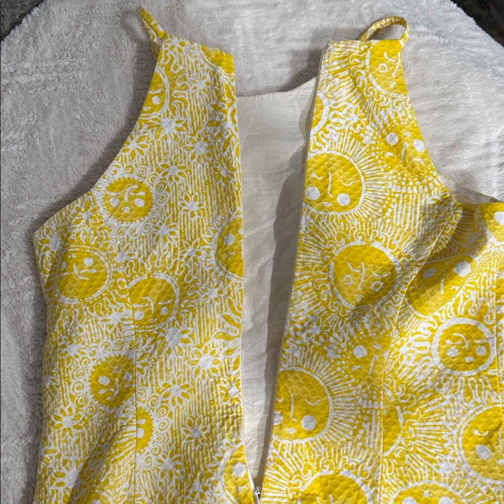 Lilly Pulitzer Cream and Yellow Top - Picture 6 of 6